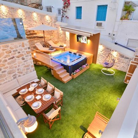 Villasonboard Rock Villa 3 Bed, 3 Bath, Jacuzzi, Seaside 에르미오니 외부 사진