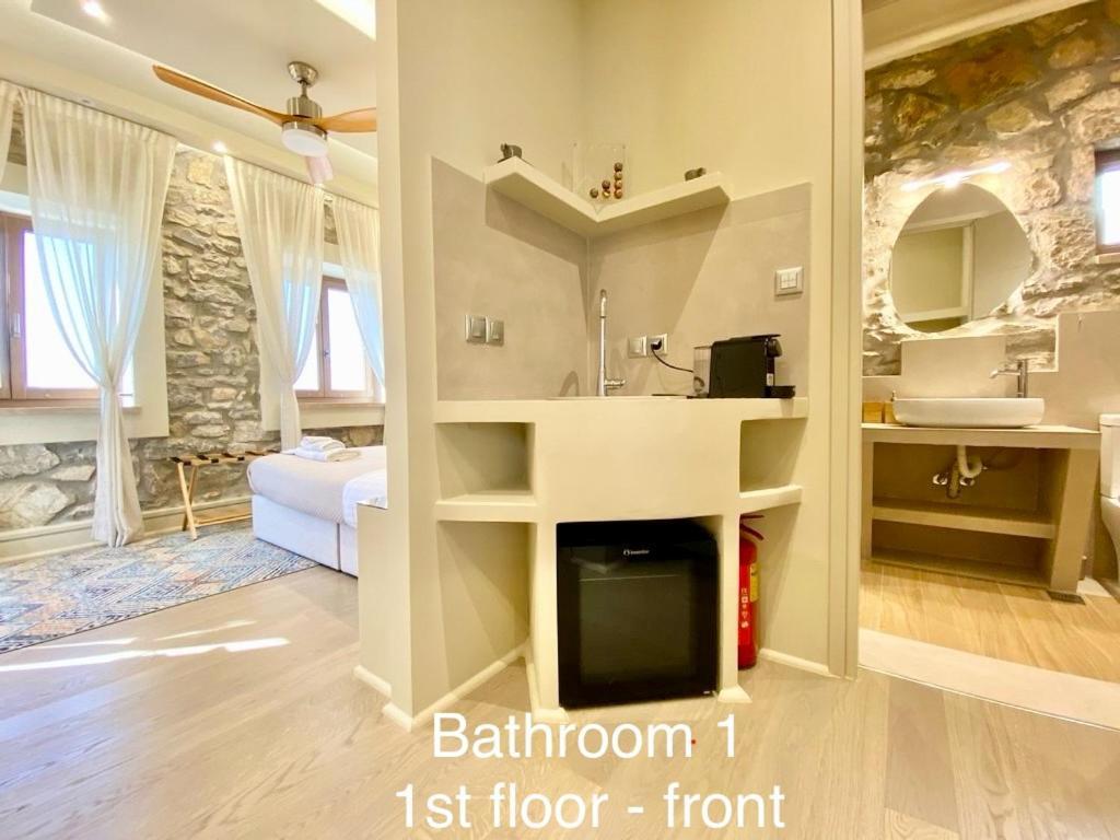 Villasonboard Rock Villa 3 Bed, 3 Bath, Jacuzzi, Seaside 에르미오니 외부 사진