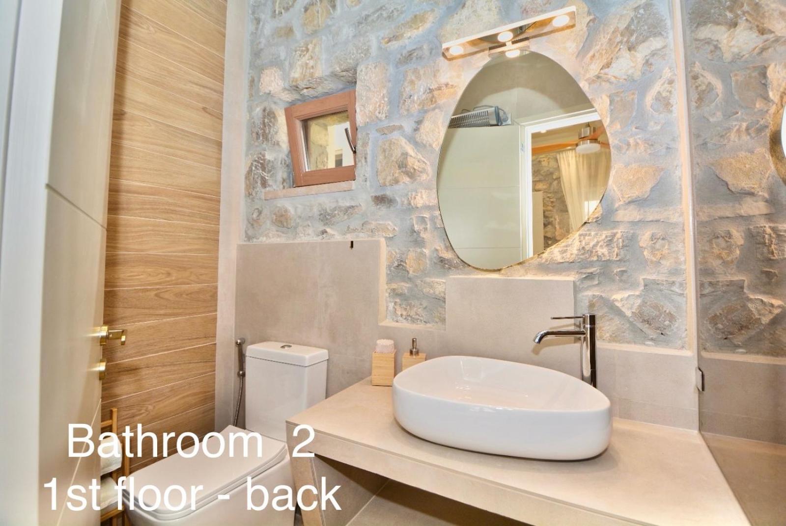 Villasonboard Rock Villa 3 Bed, 3 Bath, Jacuzzi, Seaside 에르미오니 외부 사진