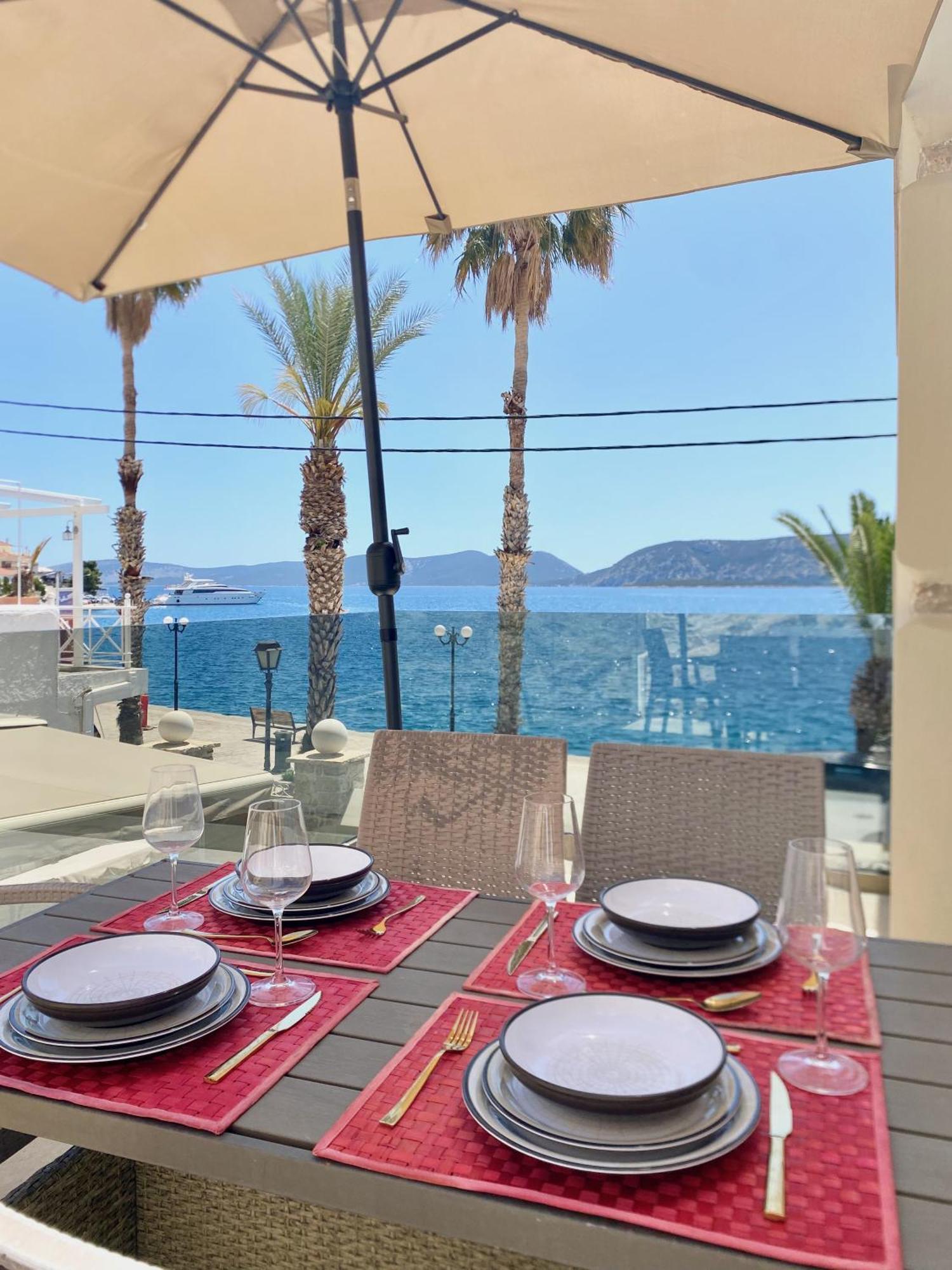 Villasonboard Rock Villa 3 Bed, 3 Bath, Jacuzzi, Seaside 에르미오니 외부 사진